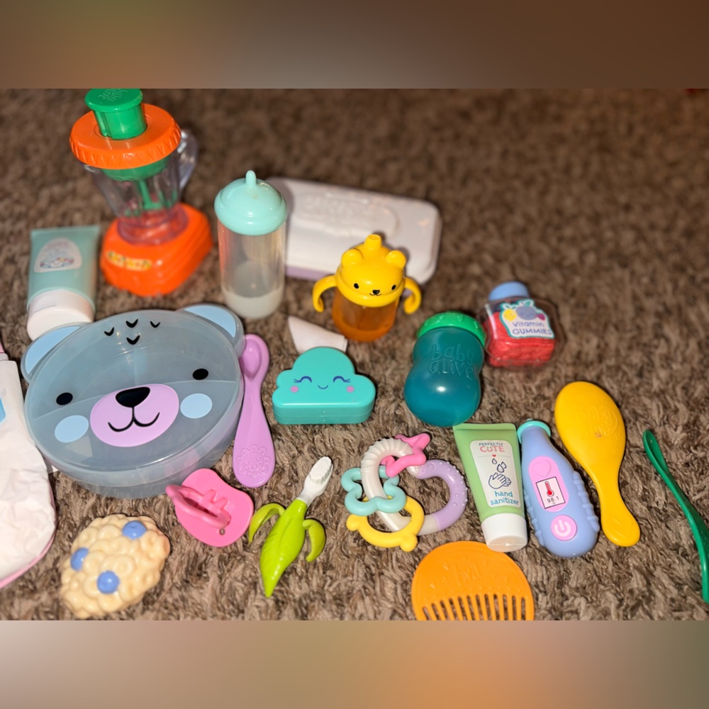 Baby Alive Doll Playset with Accessories - Picture 3 of 3